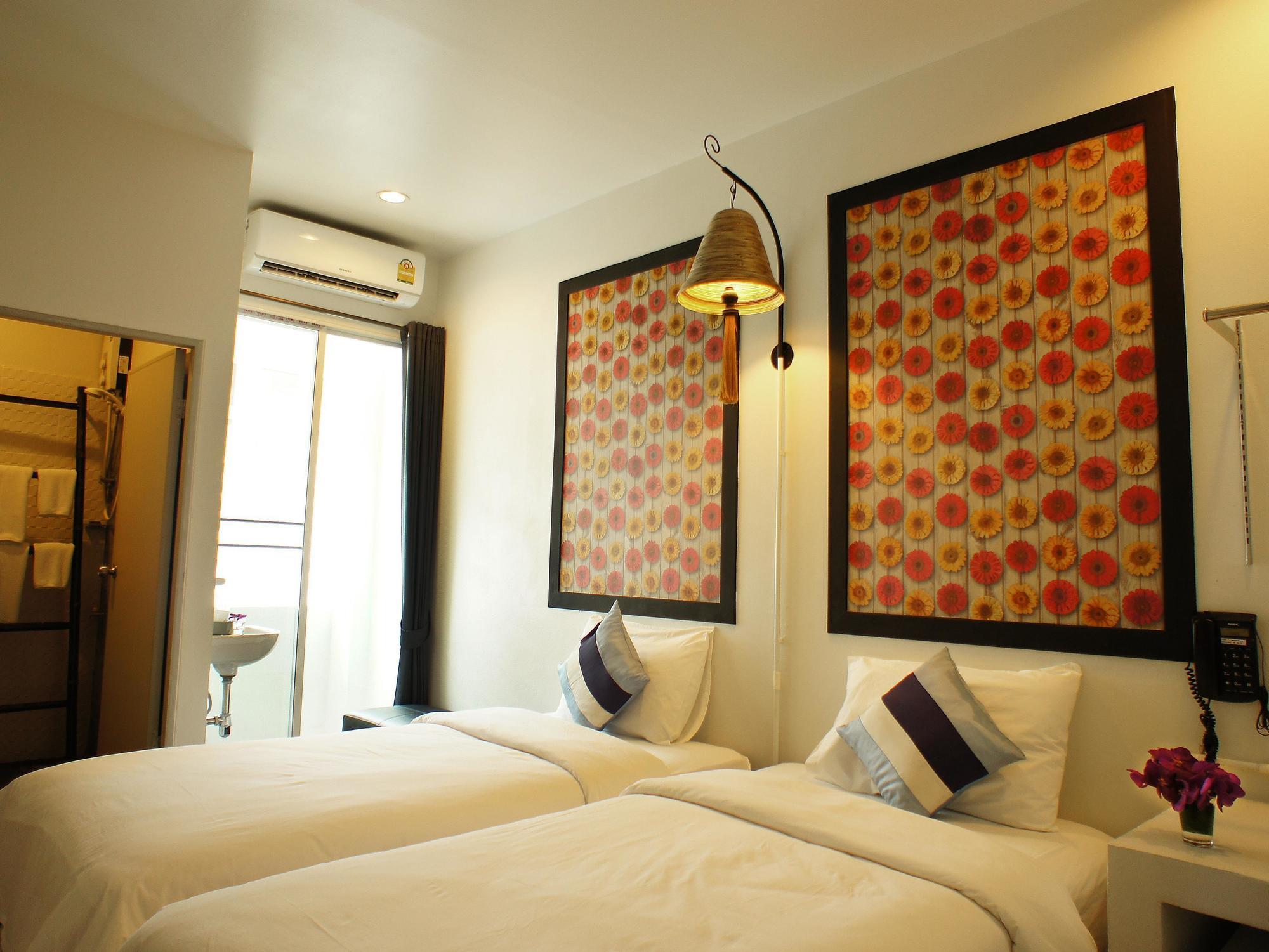 Walking Street Residence - Sha Extra Plus Chiang Mai Exteriör bild