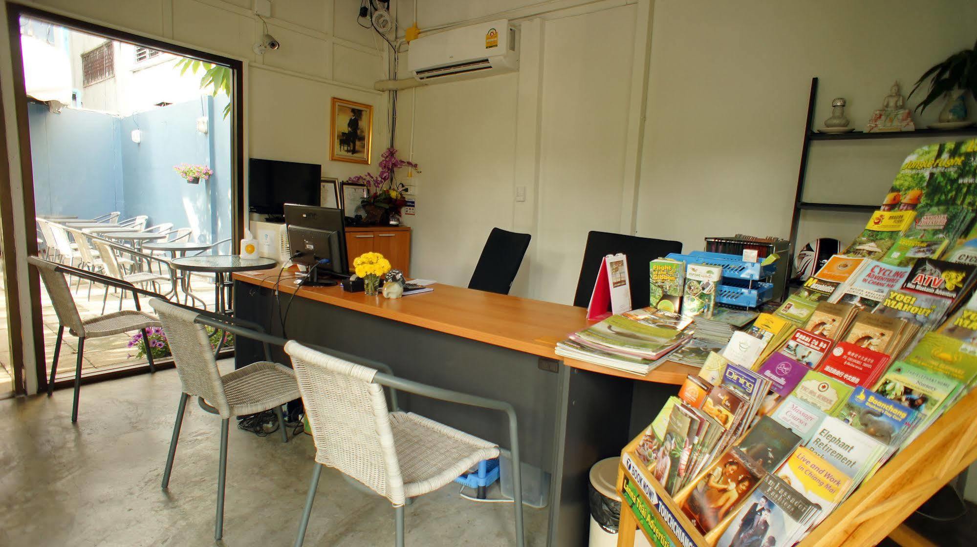 Walking Street Residence - Sha Extra Plus Chiang Mai Exteriör bild