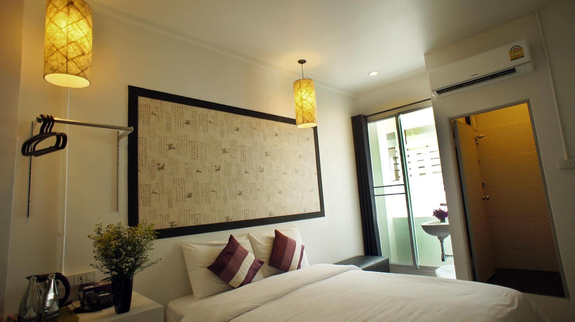 Walking Street Residence - Sha Extra Plus Chiang Mai Exteriör bild